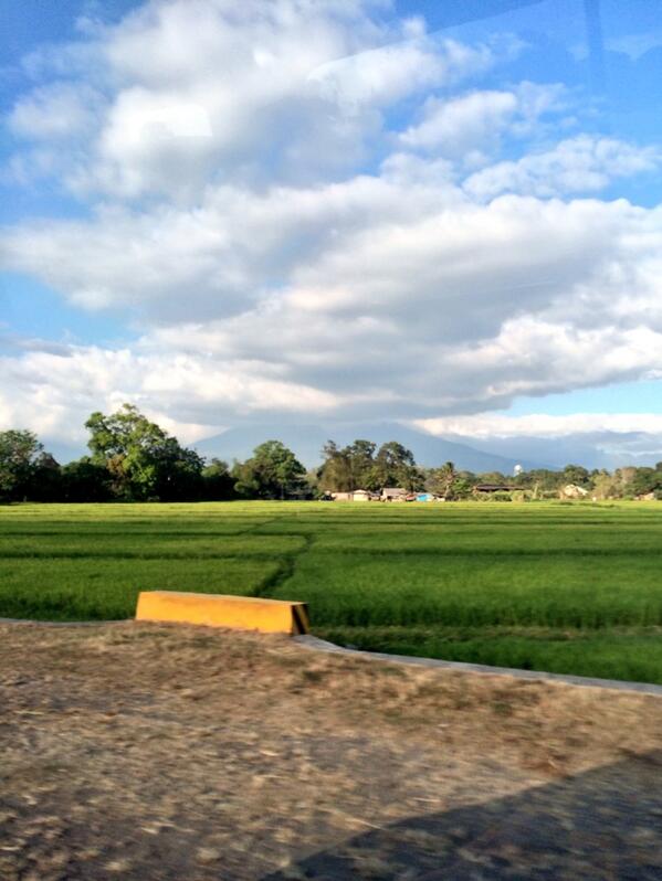cheWHOAH's tweet photo. Vast land. #thisisit http://t.co/7GK2OinnND