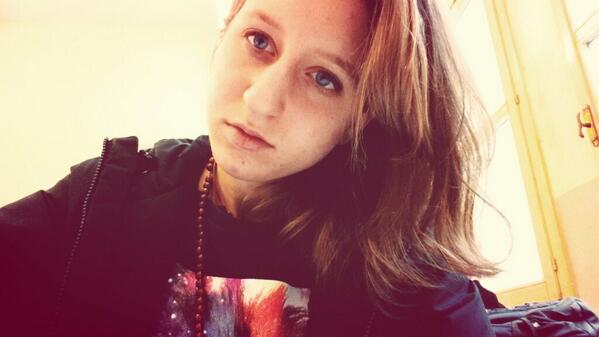 GiuliSacchi's tweet photo. Felicità?😟🙈📚📕 #bonnejour http://t.co/pJg9hvEqUU