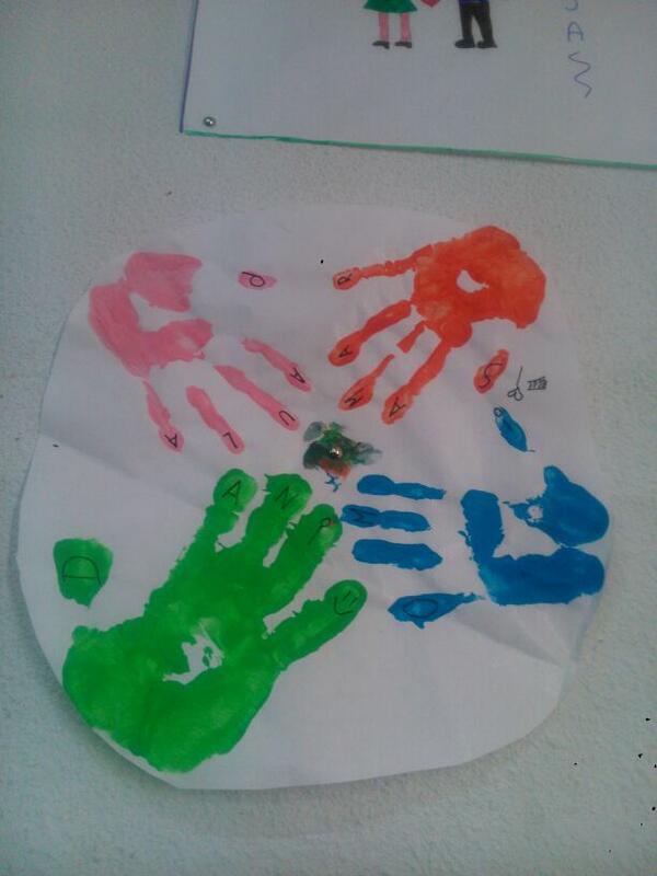 paulis_4's tweet photo. @DaniPiedrasLen @IsamarMg @omaira_omi El rincon de las bermudas jajajaja http://t.co/pActGMoDdX