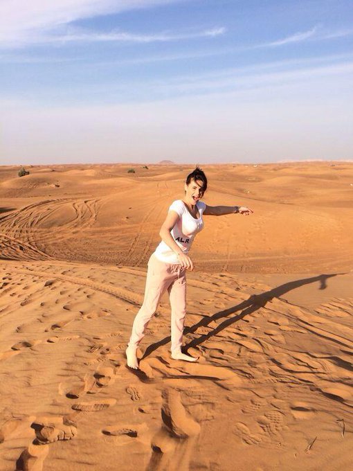 The world is mine !!!back from my holiday in Dubai such an amazing city who give me so many wonderful<a href="/tag/porn"class="tags"><span>#porn</span></a><a href="/tag/sexlife"class="tags"><span>#sexlife</span></a>