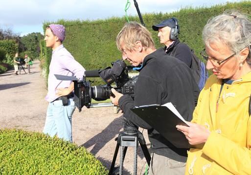 JackielleOneil's tweet photo. I recommend @TV_Camera_Craft for the best Camera training,it's because of Gerry I can now self shoot for the BBC http://t.co/NTBbjGLgS5
