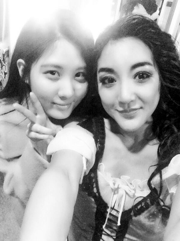 [OTHER][08-11-2013]Selca + Tin nhắn mới của SeoHyun  - Page 4 BfE2q-rCYAAzyGF