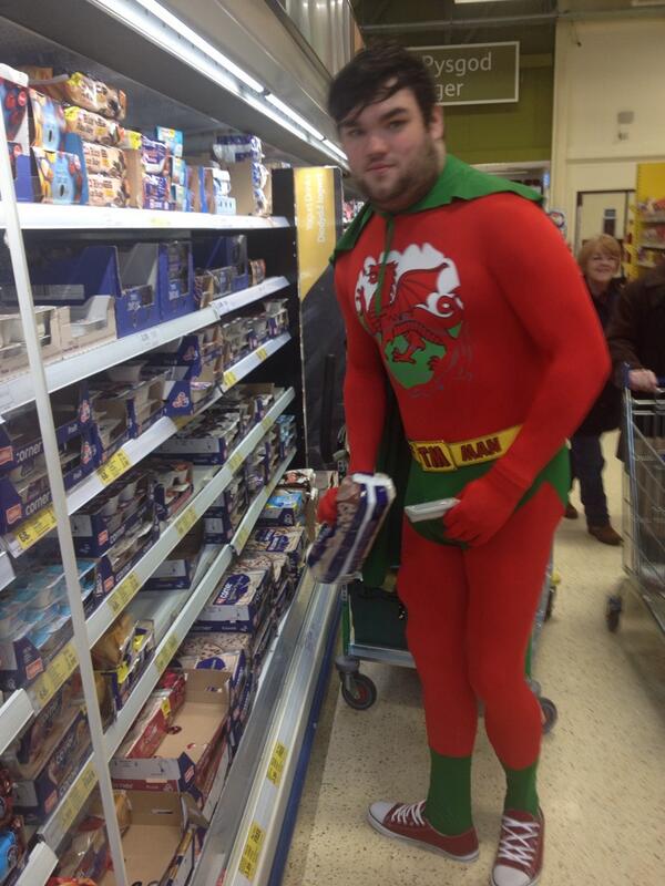 Robllester's tweet image. Taffman picking dotcom! @sh3rman14 @taffmantm