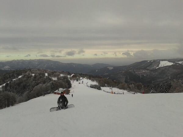 In #Belfort, we have a ski resort only 30 min away from our campus. Let's enjoy your exchange semester at @utbm_fr !