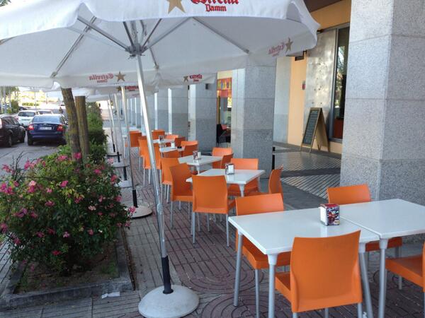 bataviarestaura tweet picture