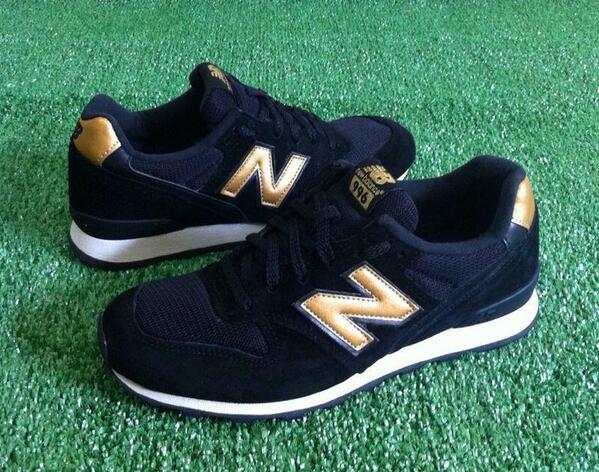 tamma8's tweet photo. "@Collabs_Store: New! New Balance WR996JC wmns size 36.5 order sms/wa 081280360923 http://t.co/V4VT5fYYMq"  size 45 ga ada min?