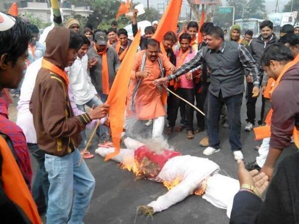 suomaitri's tweet photo. Media defamed innocent girl #ChotiDamini 4 TRP.India wants justice 4 d minor! Arrest CHORasia http://t.co/H7igGbrQqH