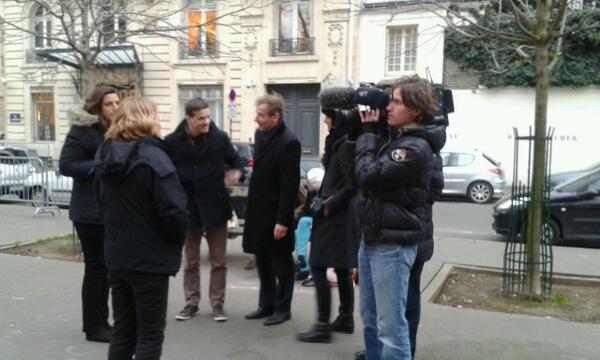 <a href="/BBourges/">贵阳洗浴上门全城安排</a> ne doit son salut qu'à la présence de la BBC, en reportage avant le départ de Hollande en Angleterre