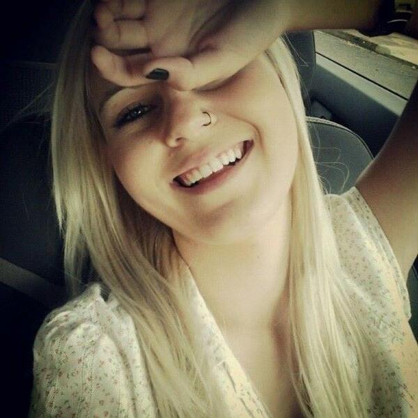 thaithaisf's tweet photo. sorriso </3 http://t.co/ul1HPIpJEy