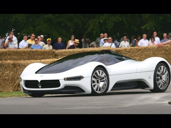 TechPornn's tweet photo. Amazing Maserati concept car #carporn #technologyporn http://t.co/DPt6pkANn9
