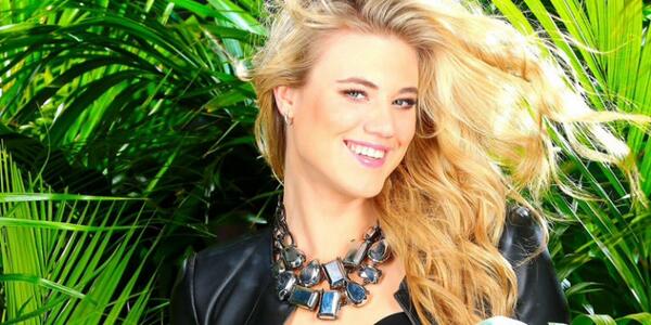 chochschuel's tweet photo. 10 Gründe, warum Larissa Königin werden muss http://t.co/fKWs5Gn5bc http://t.co/iNld94K3Mm