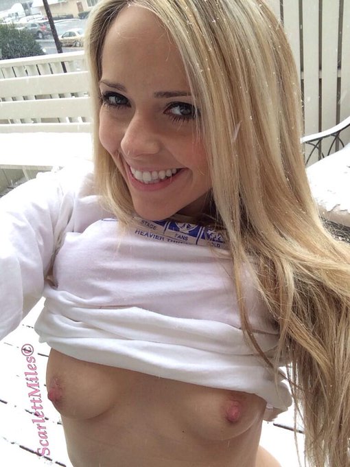 Snow #TittieTuesday heck yes! ❄️❄️❄️ http://t.co/WurAwWJsWI