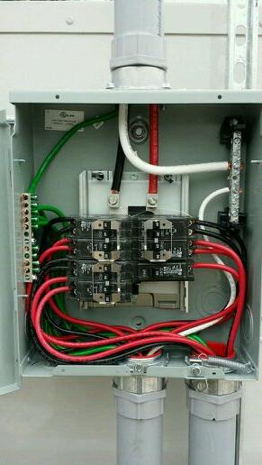 ElectInnovatio1's tweet photo. 120 amp panels #electricalinnovations #electrical #celltower http://t.co/t0QX8M21Am