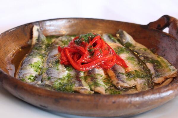 Chiringuito1's tweet photo. ¡Prueba nuestros #increíbles #boquerones! ¡Te encantarán! http://t.co/WaDd8ZUNQ4