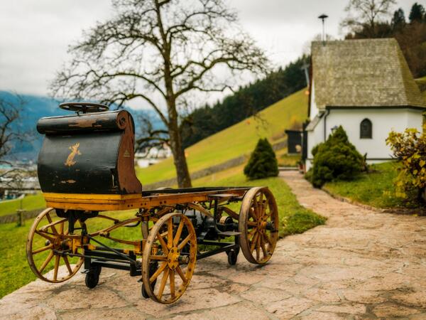 Porsche’s first car was an electric buggy, and it debuted in 1898 wrd.cm/1lkkeBO