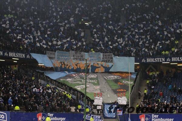 UltrasUnited_'s tweet photo. Schalke 04 #Awaydays http://t.co/oonNtX1ok5