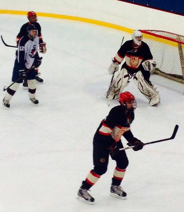 StagsHockey's tweet photo. Goalie Brian O'Loughlin and defenseman Matt Viskovich &amp; Brendan O'Malley vs SUNY Maritime on 1/25/2014 http://t.co/lCRw8ztHjv