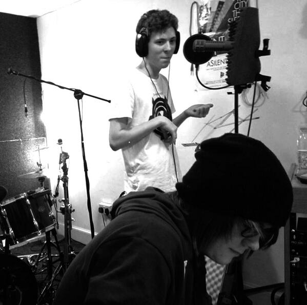 ClenchMusic tweet picture