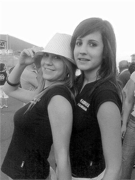 Isague10's tweet photo. Muchisiimass felicidadess para una persona que poquicoo veo pero que mucho quiero @Sarabel_Sb Felices 22!! http://t.co/tAEOD5NWwR
