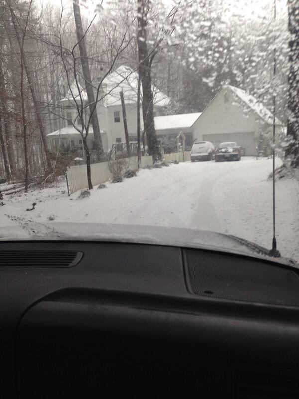 PugziesMom's tweet image. Walking in a winter wonderland #snowfinally