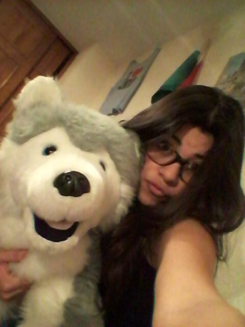 Nica_fvo's tweet photo. “@BertaMV: Mira @Nica_fvo un pretendiente ♡♥♥ http://t.co/KG0mUWkPcq” mmm dile que a ver cuando se pasa a olerme el culo y lo que surja😏