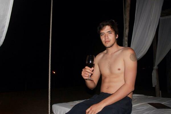 Hugoescoto tweet picture