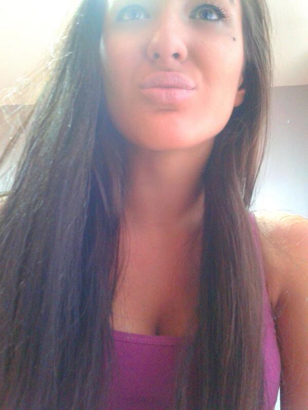 OnFjolla's tweet photo. #MORENA http://t.co/NN2zwr2Icy