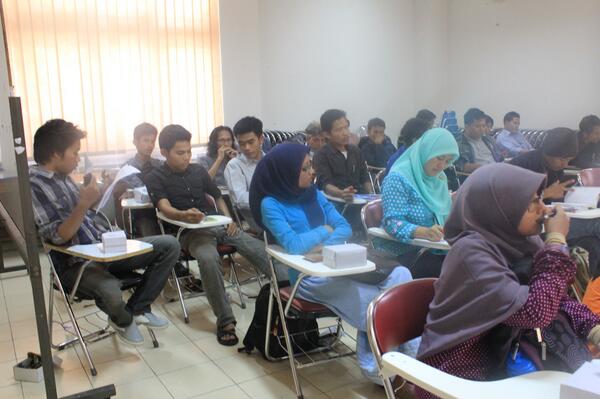 Diskusi HumaniusH Institut.