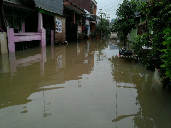 Tmc Polda Metro Jaya On Twitter 0825 Banjir Di Taman