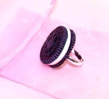 FakingQualley's tweet photo. Basically what Nat and my promise rings would look like. http://t.co/H2oMug8V66