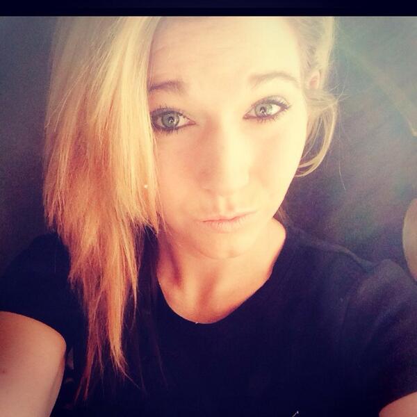 DylanAustin21's tweet photo. My girl http://t.co/Aymffiwh12