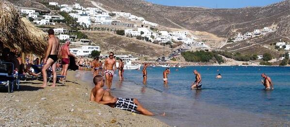 BeFreeGayTravel's tweet image. Defeating Super Paradise Beach, Elia Beach has now definitely become the best gay beach in Mykonos.