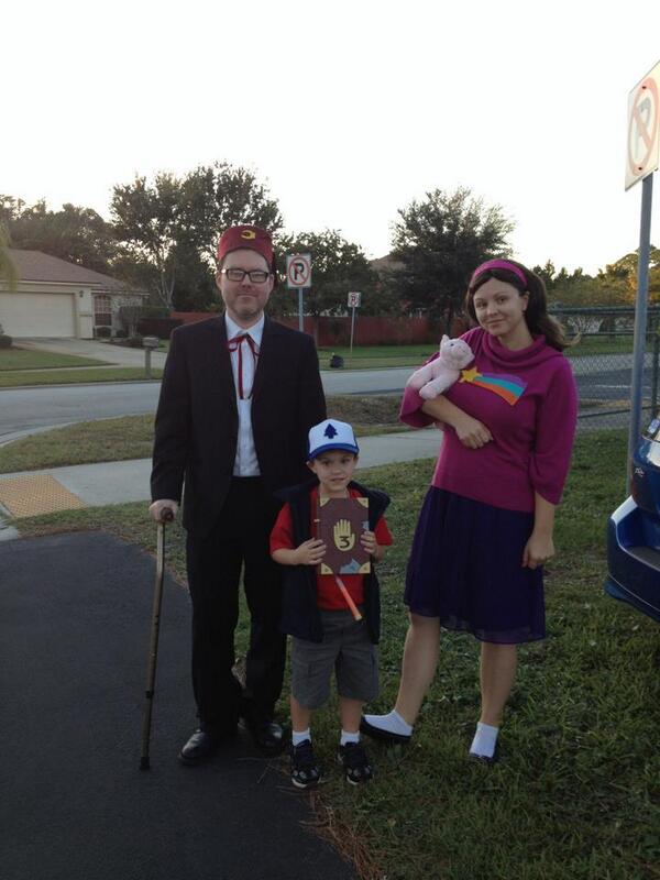 Ballroombaby's tweet photo. @hotdogsladies Enjoying being just a bit different for Halloween... http://t.co/84AVxfkICB