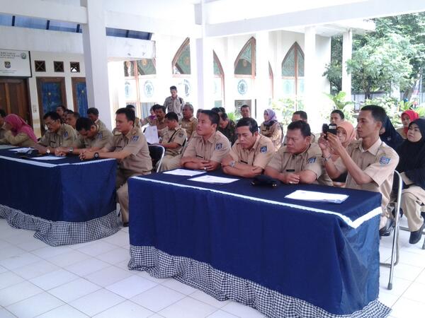 Kecamatan Limo tweet media