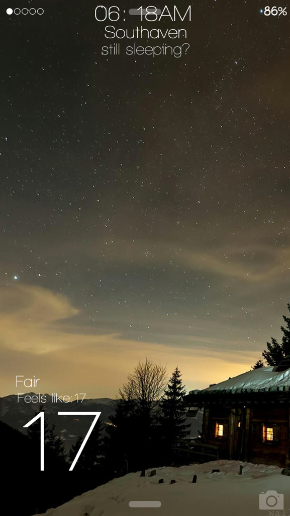 jailbr0keni0s's tweet image. Lock screen looking gd now. Minimalist look. Removed items from status bar too. #cydget #cloaky #typo5 #weather #iP5s