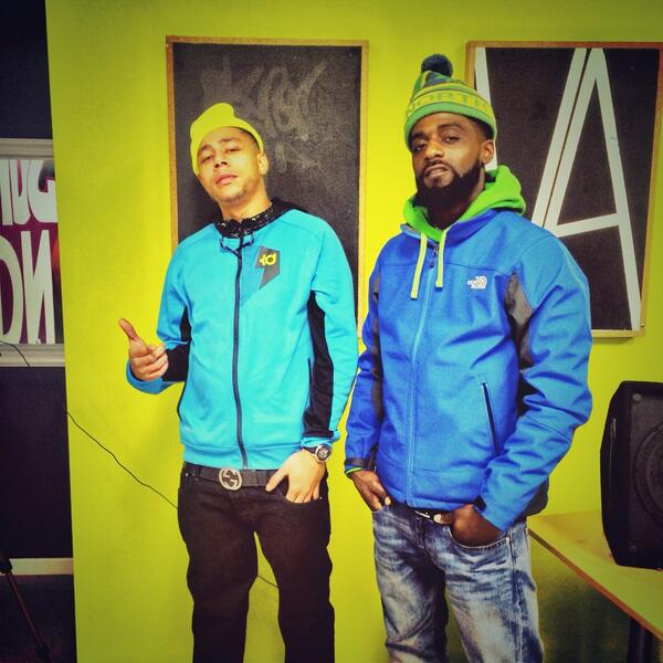 DAS_AYO's tweet photo. JUS LEFT THA YO! (Studio) #Dullesfly #Vol1 #ThaMixtape #DullesFlyBoyz #YaBish http://t.co/ErHVBr48kL
