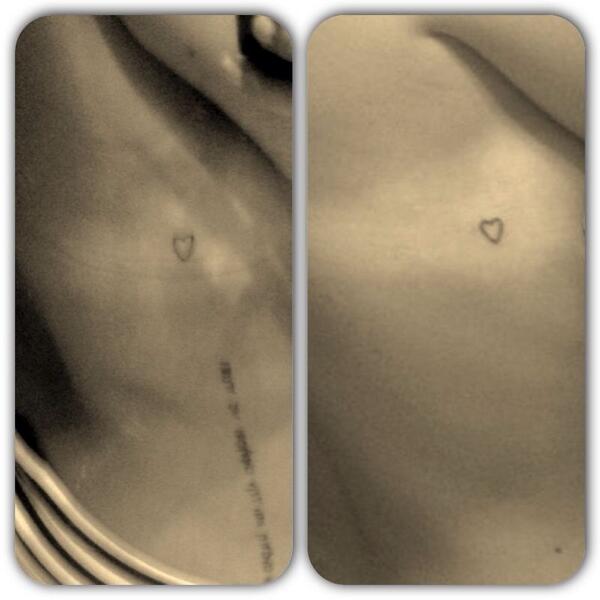 Solecampillo's tweet photo. #tatoosquemolan
#amigasqueechasdemenos
@chloe230888 http://t.co/IZFmZIYIsk