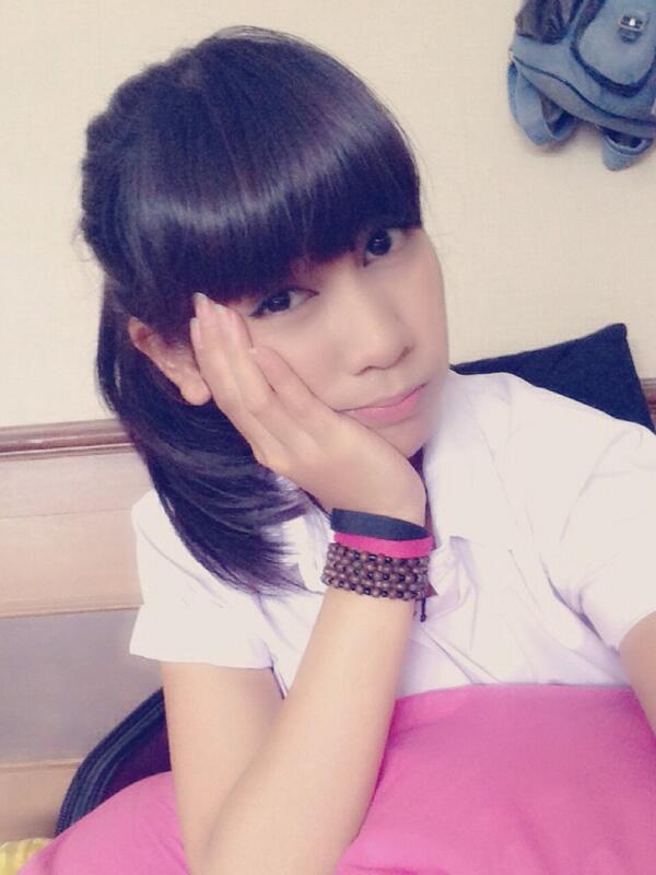 “<a href="/AnisaRahma_Adi/">Anisa Rahma Adi</a>: Halooo semua, malem ini 'Tiba-Tiba Cinta' tayang lebih cepet jadi jam 18.45 pastinya di <a href="/SCTV_/">SCTV</a> ”