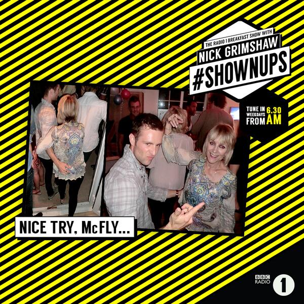 R1Breakfast's tweet photo. We are obsessed with this cheeky snap of @Fearnecotton's Mum with 
@mcflyharry #ShownUps #BusyHands http://t.co/Qe4XaidzOX