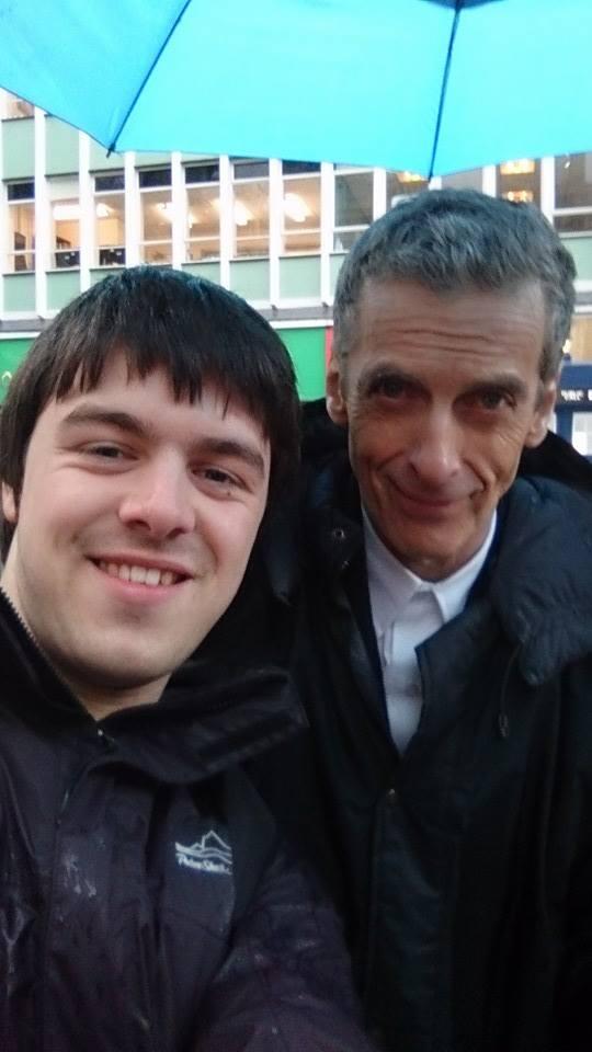 SumnerSeanW's tweet photo. @CapaldiOfficial Hi Peter! It was great meeting you yesterday, huge fan!  Here's our photo :D Can't wait for series! http://t.co/RQ1dh9H4tV