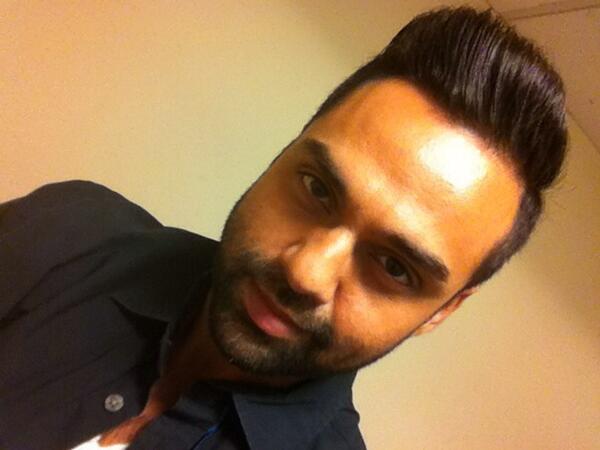 NeilSanghavi's tweet photo. Looks like vj andy! RT"@ZoomTV: .@AbhayDeol is at the ZoomTV office to interact with Twitter fans http://t.co/SzGR718Hau"