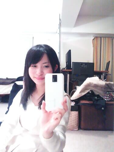 撮影中、人妻役なんて嬉しい&larr;o(^o^)o http://t.co/Tou5q1elO2