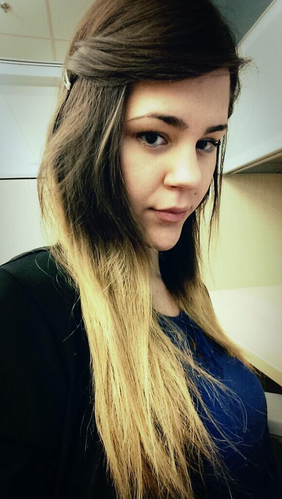 SuperNovahhhMFC's tweet photo. Ohhh monotony how I hate thee. Happy fuckin' hump day from hell...I mean the office. http://t.co/p6C8p9VoNr