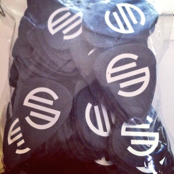 EmpireStMusic's tweet photo. Big Thank You to the folks at @jimdunlopusa for these awesome logo picks! http://t.co/DgVEUW7IvK