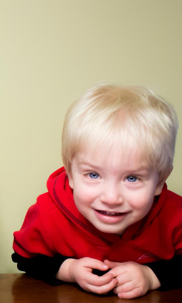 PhotographyHLM's tweet photo. My nephew James. Him and his brother have the most beautiful blue eyes.♥ http://t.co/A2kASQbcBt
