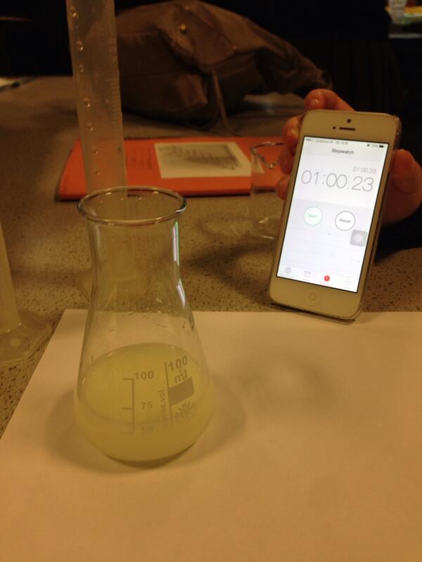bedfordscience's tweet image. Great rates of reaction practical with Yr11 today #SodiumThiosulphate