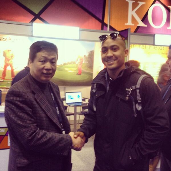 Benzzten's tweet photo. With Mr. Kang Lock Lee http://t.co/iOESB5p7Ay