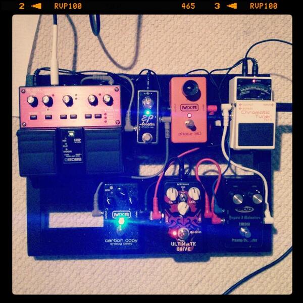 Awakeat4amband's tweet photo. Our pedal boards are growing in awesomeness http://t.co/8PByMM4N8H