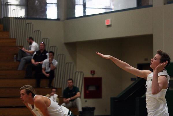 ryanmurph95's tweet image. Come watch me awkwardly play Princeton tonight #DSlyfe #thatform ✋