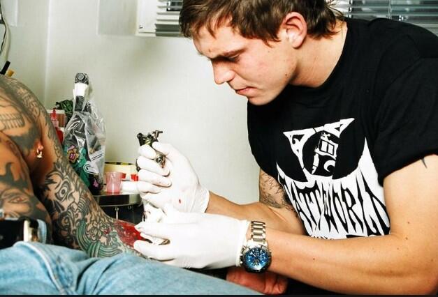 Uzivatel Daniel Agger Na Twitteru Anybody Fancy A Tattoo Must Be About 10 Years Ago Http T Co Ynxdioymow